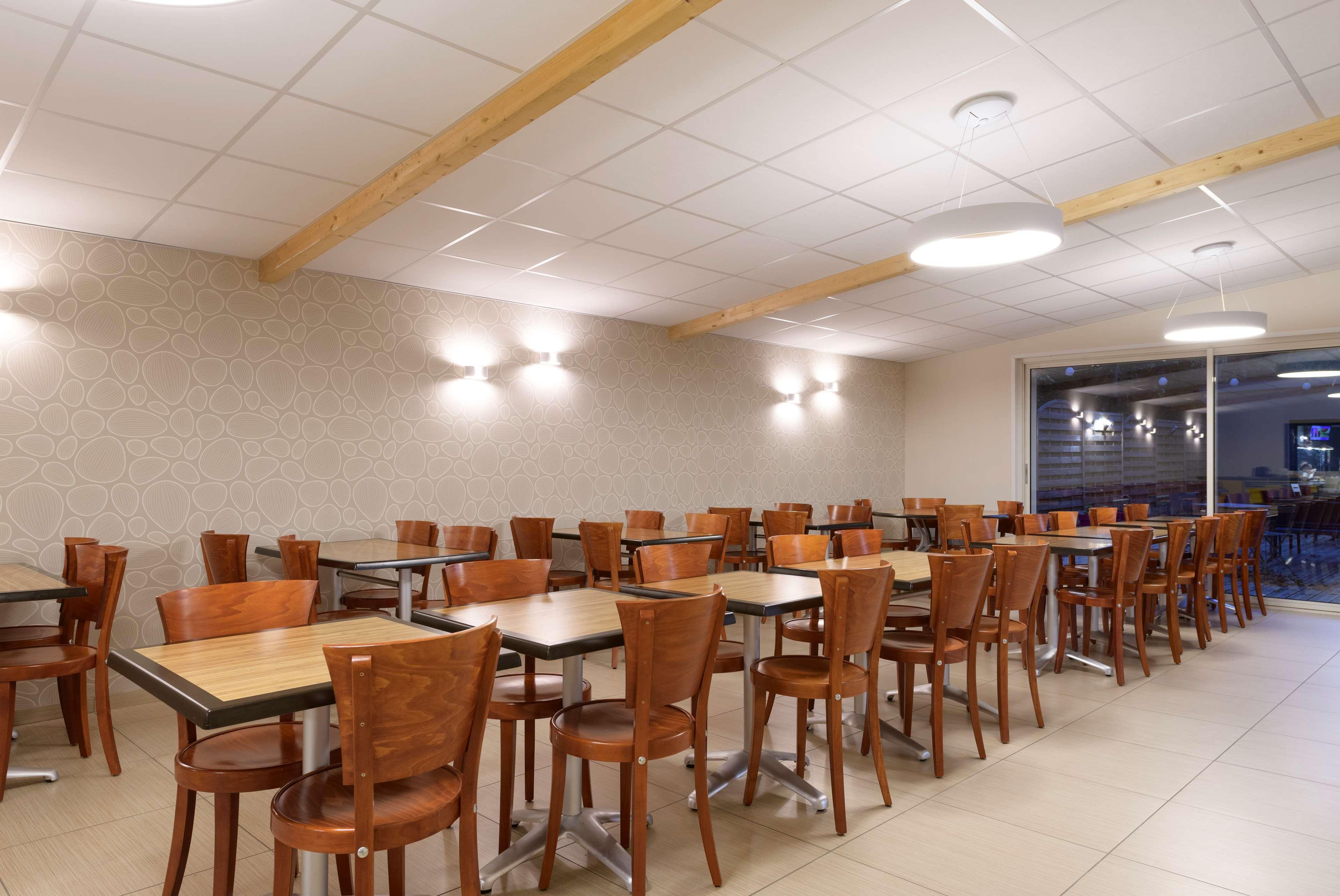 Sure By Western Reims Nord Hotel Saint-Brice-Courcelles