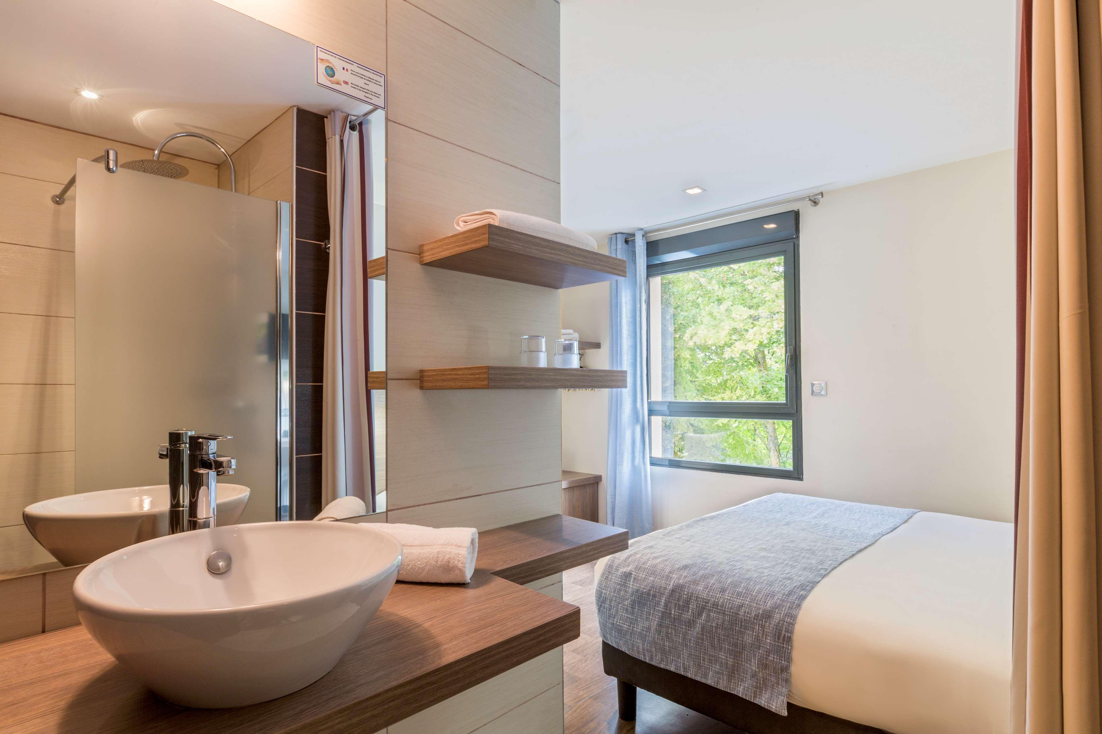 Hotel Sure By Western Reims Nord 3*